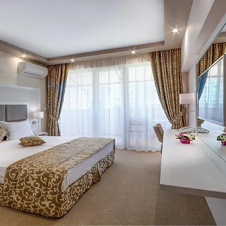 Siena Palace Hotel 4*