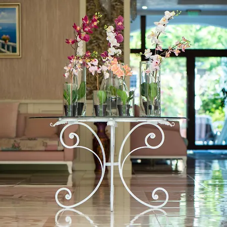 酒店 Siena Palace 4*