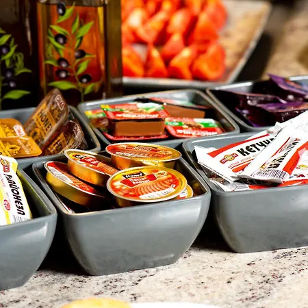 Siena Palace 호텔 프리모르스코