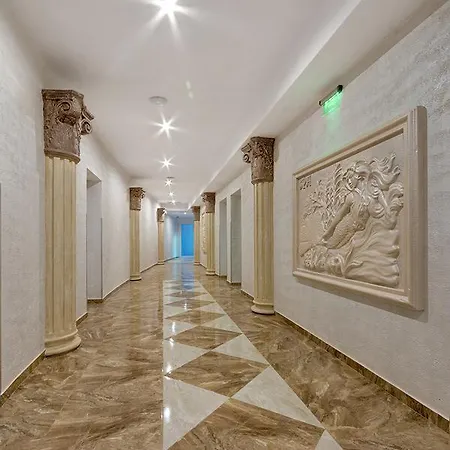 Siena Palace 4* 普里莫尔斯科