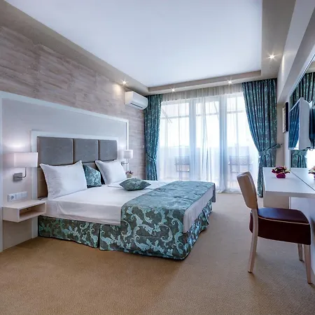 Siena Palace 호텔 프리모르스코