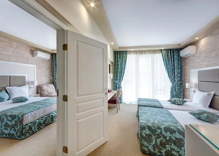 Siena Palace Πριμόρσκο