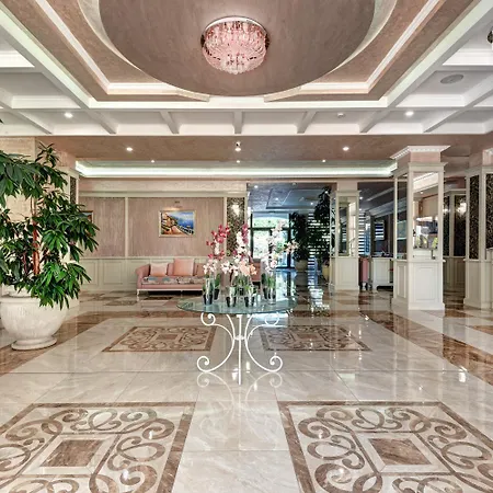 Siena Palace Szálloda 4*