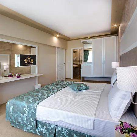 Siena Palace Szálloda 4*